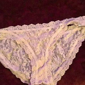 Hanky panky lace tan panties new with out tags
